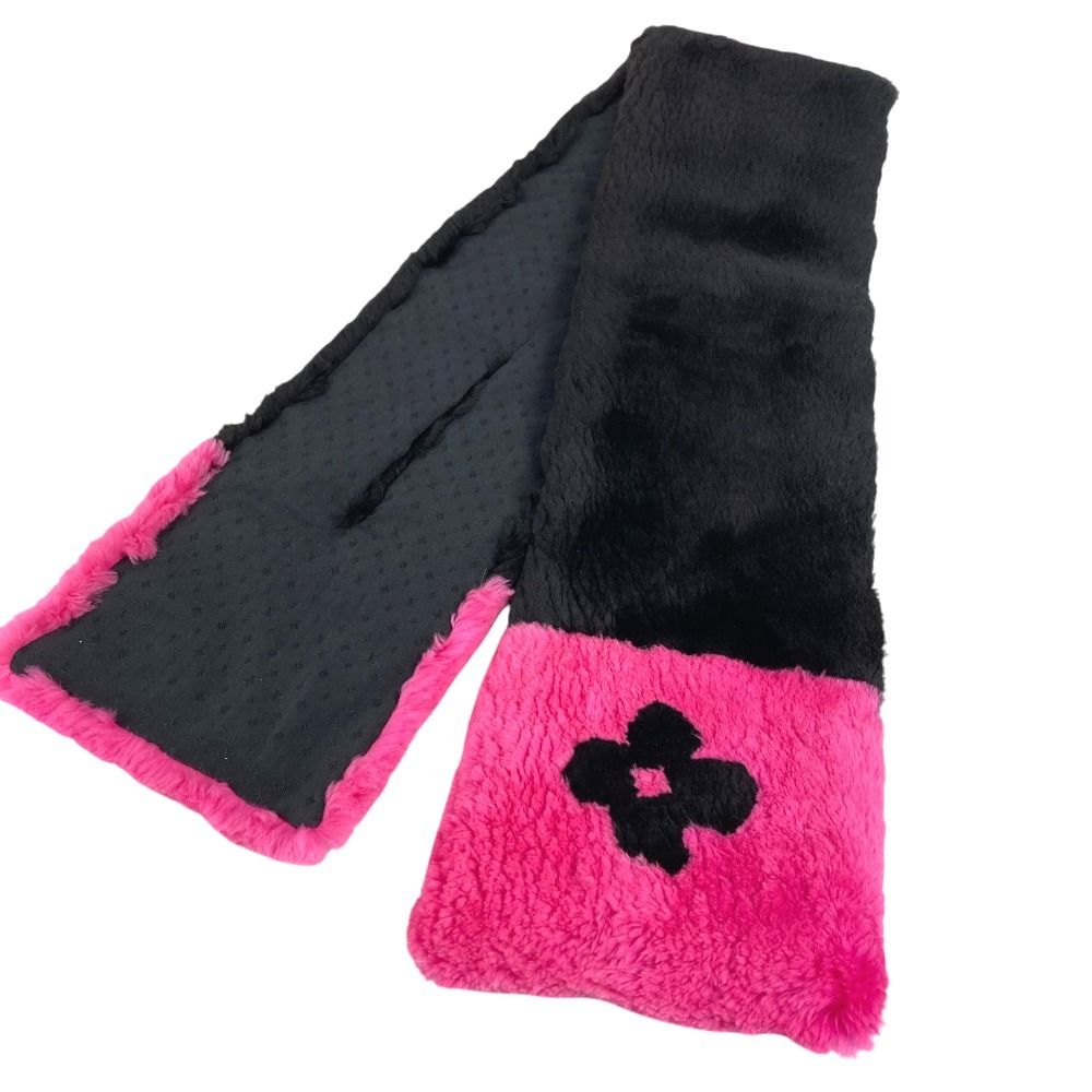 Louis Vuitton Scarf Echarpe LV in the City Silk Pink — view 5