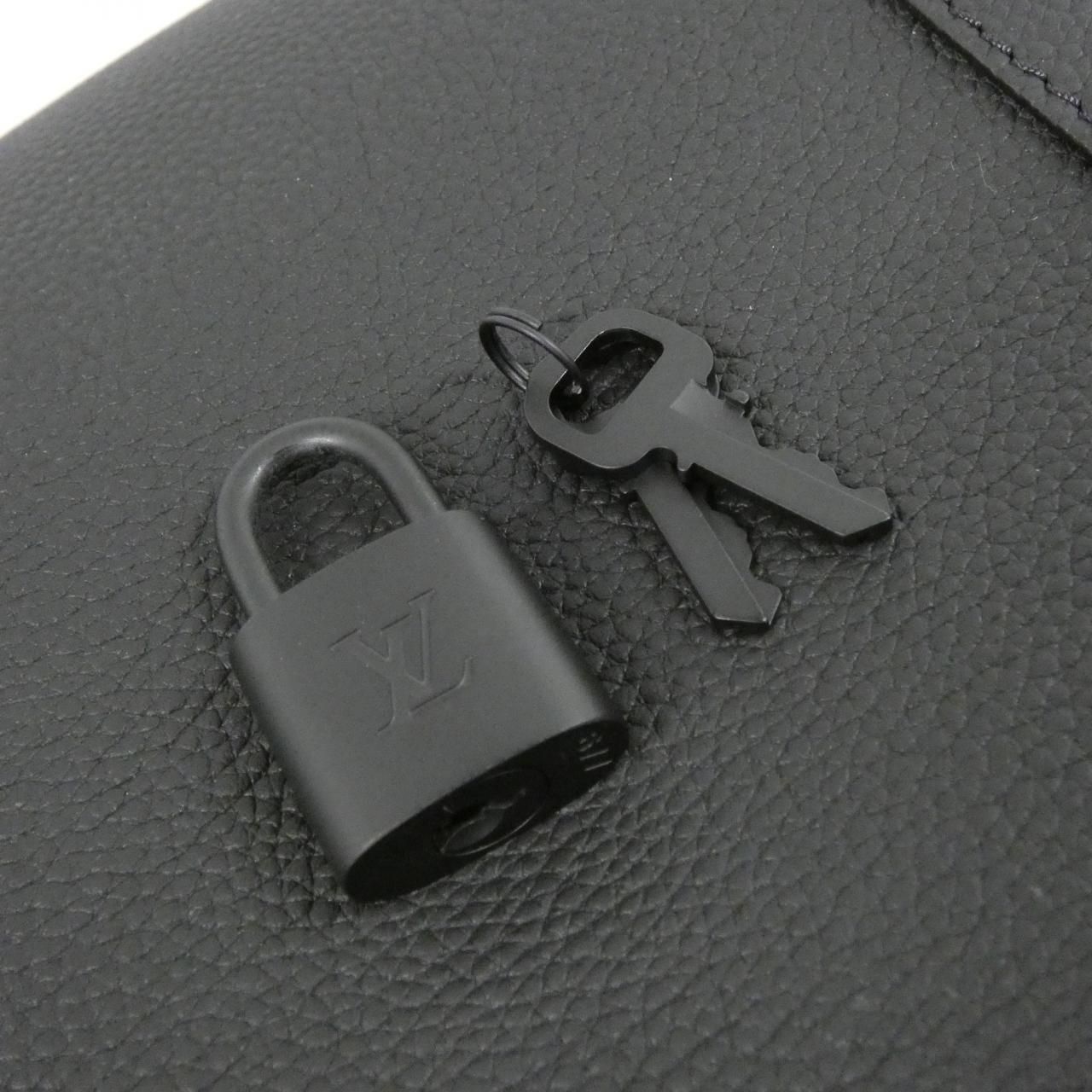 Louis Vuitton LV Aerogram Keepall Bandouliere 50 Bag — view 4