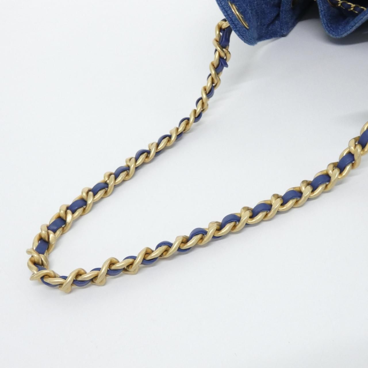 Chanel 25 Line Shoulder Bag — view 5