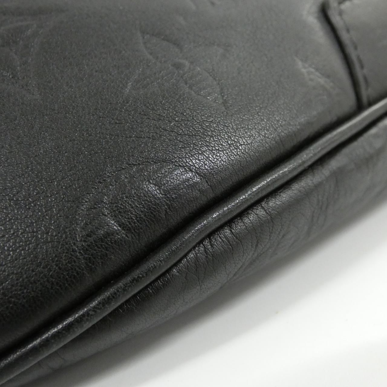 Louis Vuitton Monogram Shadow Discovery Bum Bag — view 3