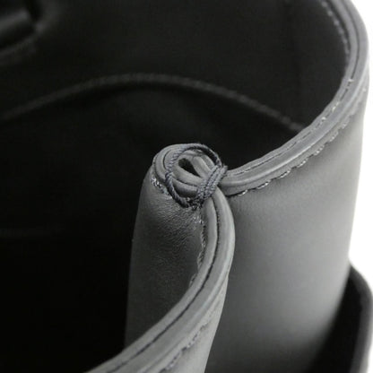 Louis Vuitton Taurillon Monogram Sac Plat Bag — view 3