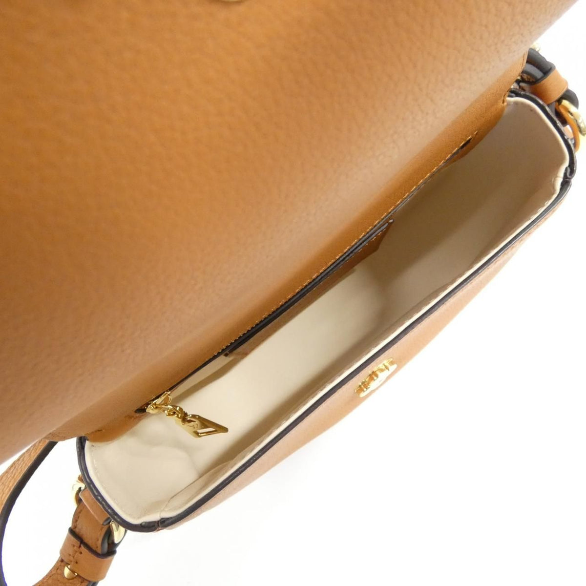 Louis Vuitton LV Pont Neuf Soft PM Shoulder Bag — view 6