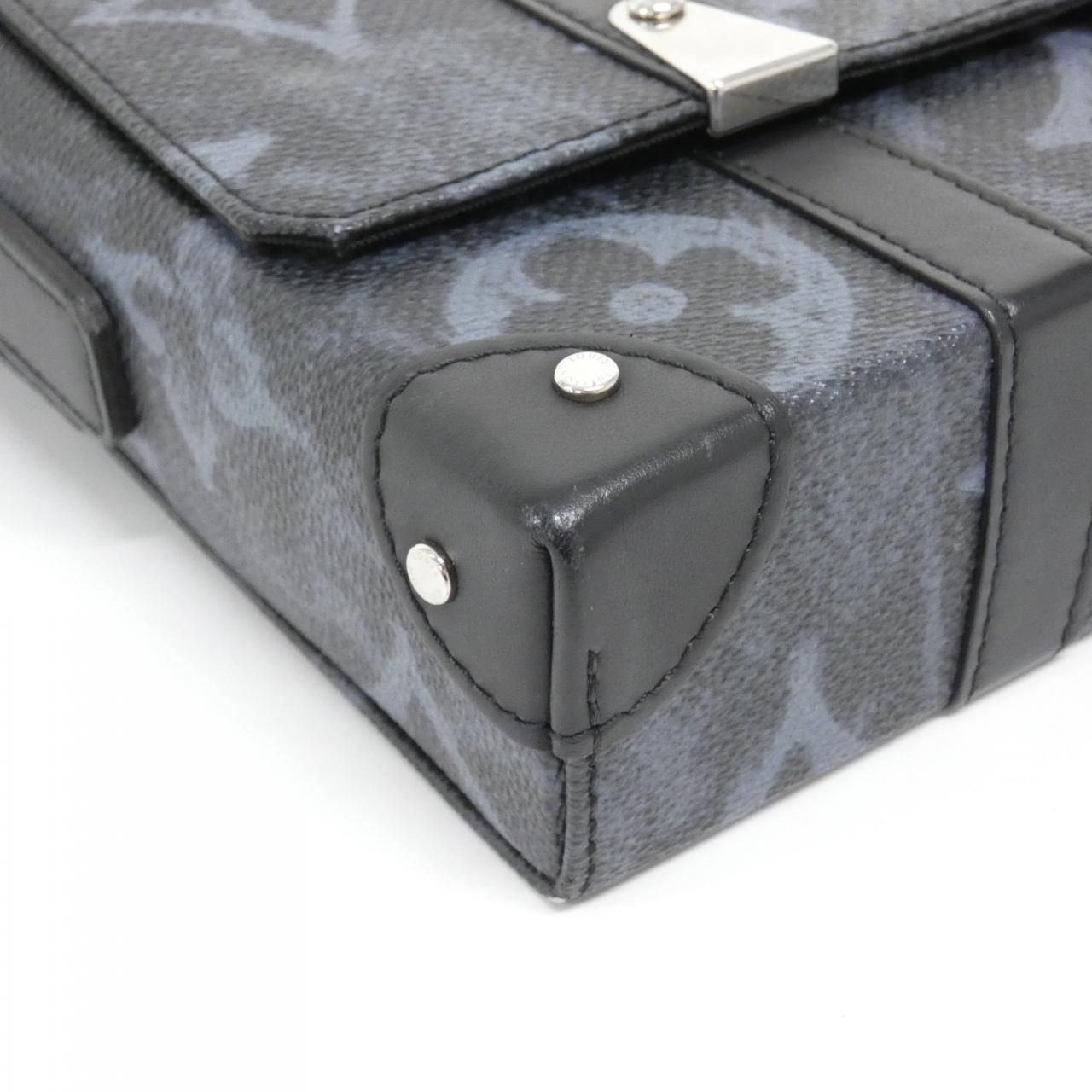 Louis Vuitton Monogram Pastel Noir Trunk Messenger — view 3
