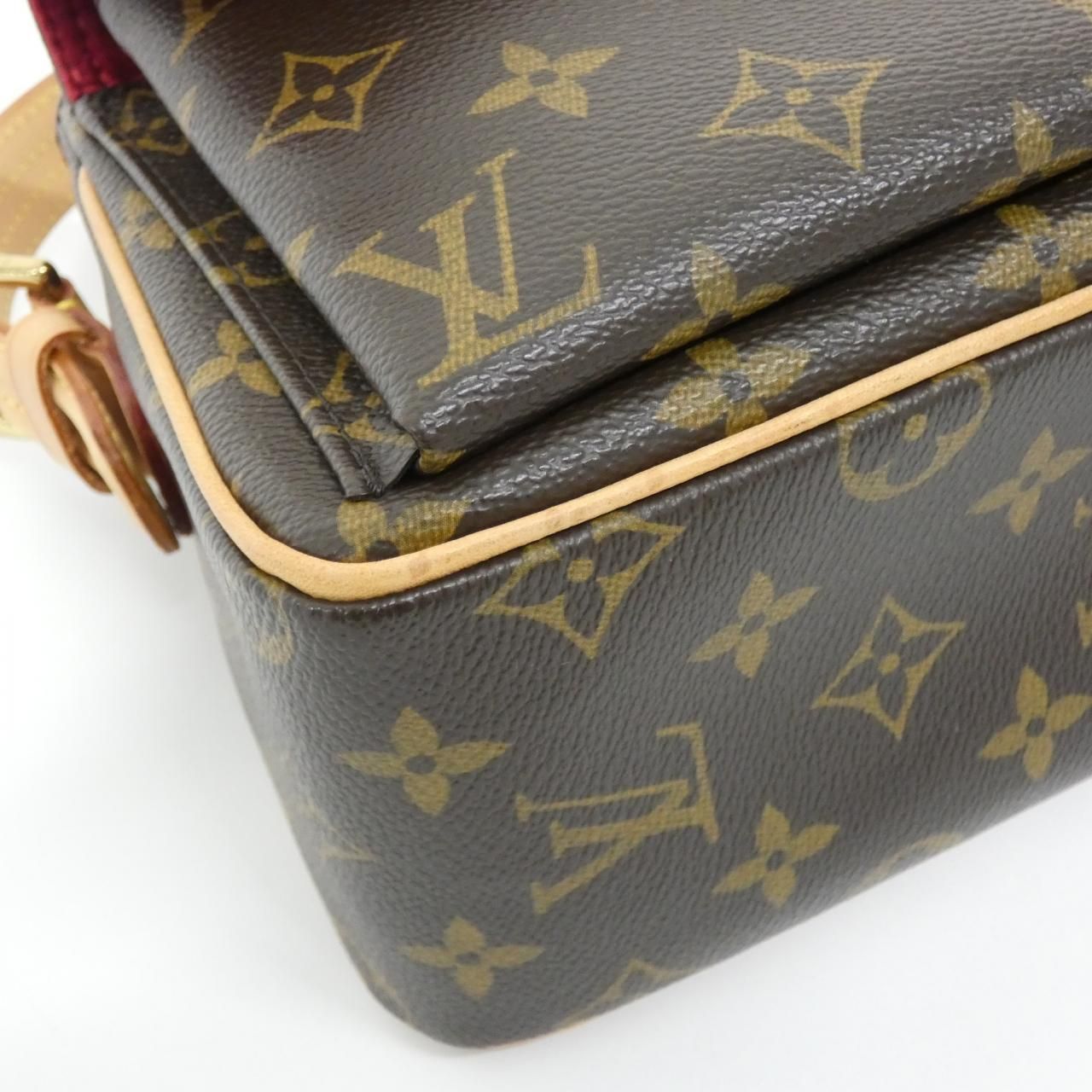 Louis Vuitton Monogram Viva-Cite MM Shoulder Bag — view 3