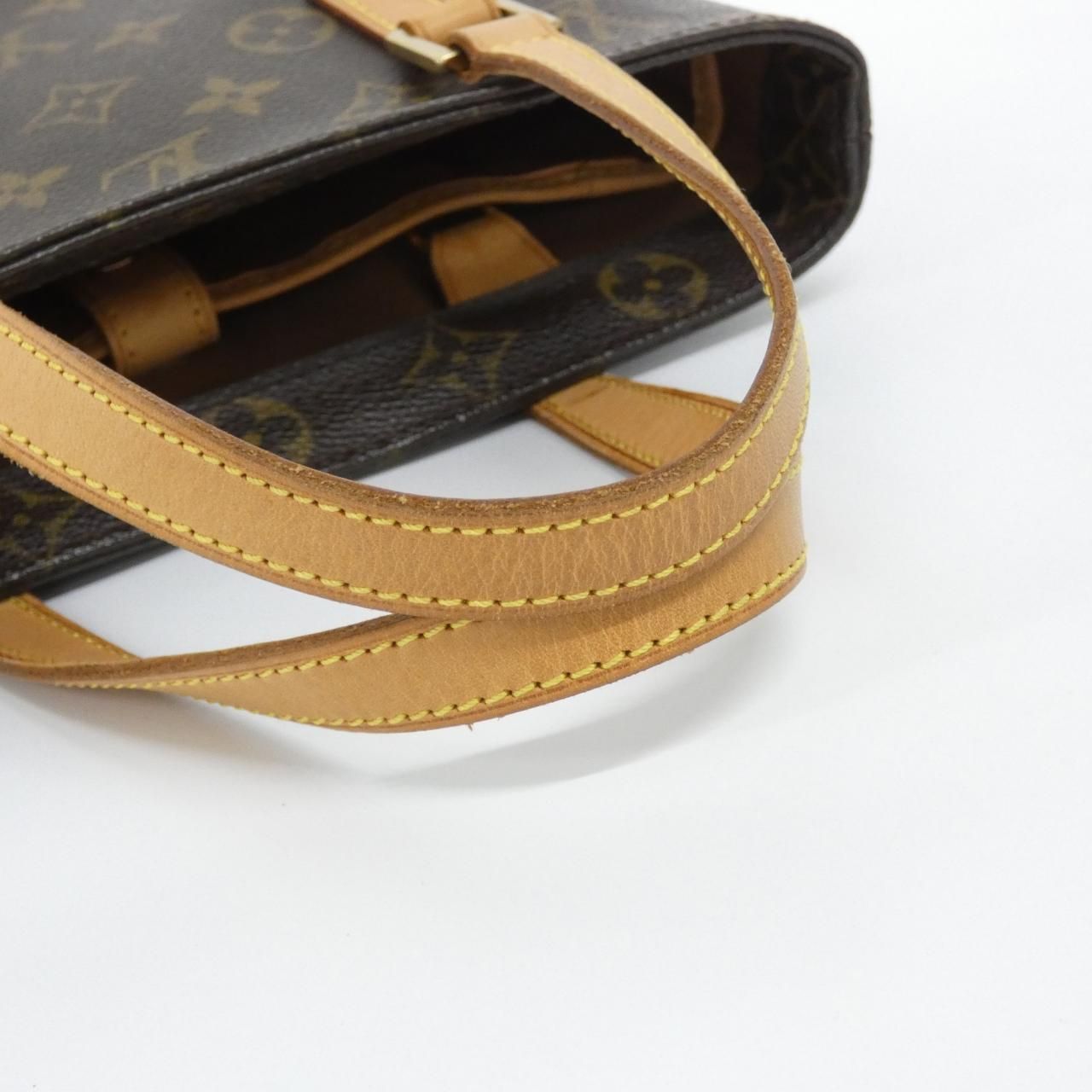 Louis Vuitton Monogram Vavin PM Bag — view 4