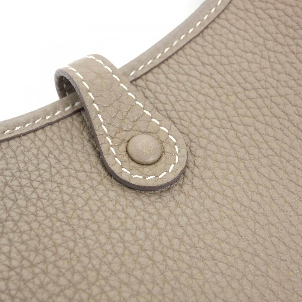 Hermes Evelyne Amazon 16 Shoulder Bag — view 4