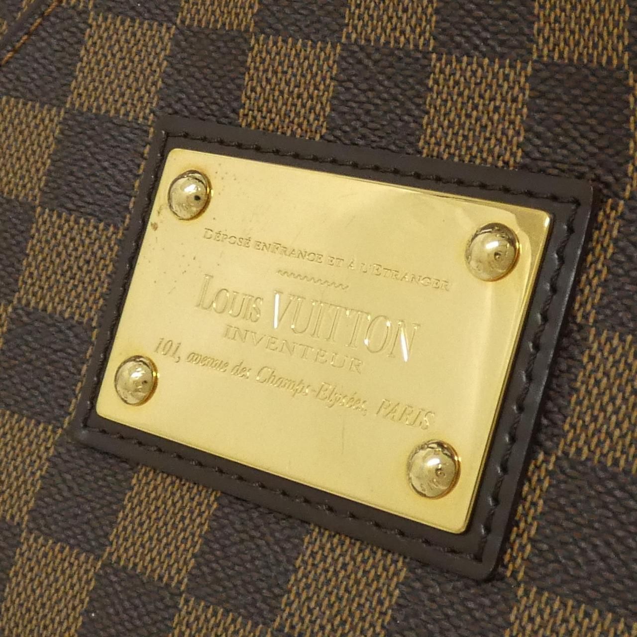 Louis Vuitton Damier Thames GM Shoulder Bag — view 4