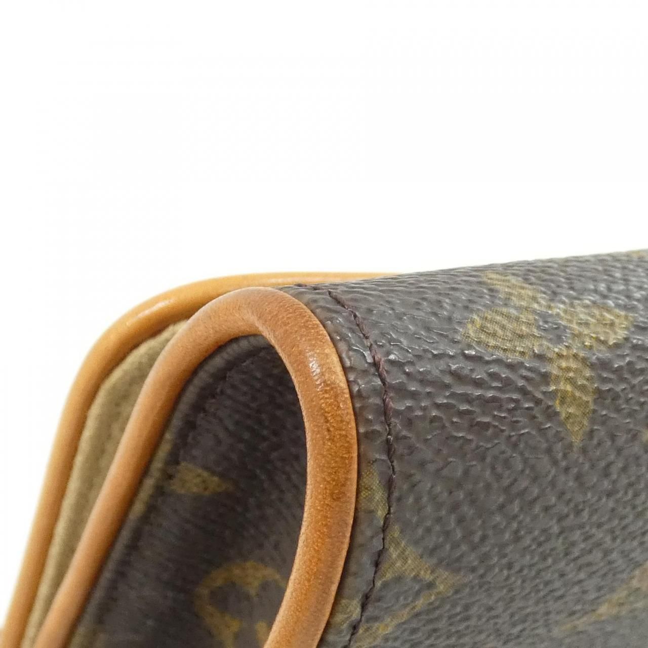 Louis Vuitton Monogram Pochette Twin GM Shoulder Bag — view 3