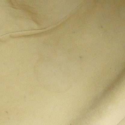 Louis Vuitton Monogram Artsy GM Shoulder Bag — view 7