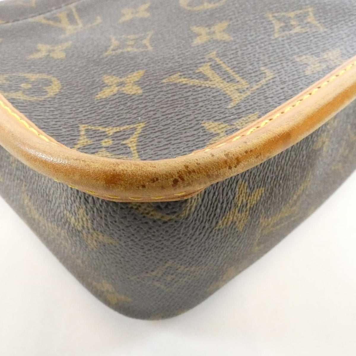 Louis Vuitton Monogram Solonge Shoulder Bag — view 3