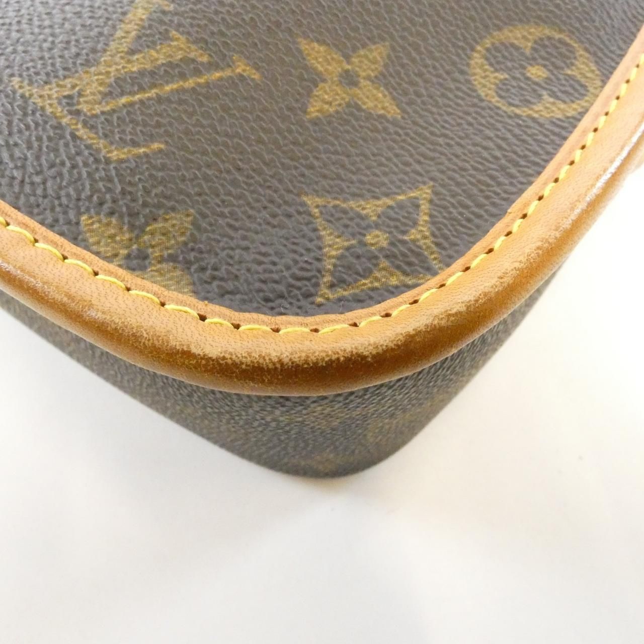 Louis Vuitton Monogram Solonge Shoulder Bag — view 3