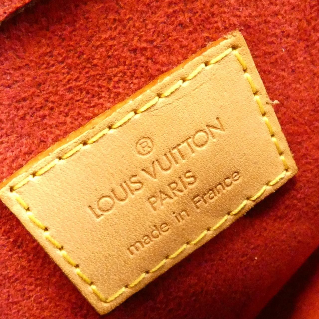 Louis Vuitton Monogram Viva-Cite PM Shoulder Bag — view 7