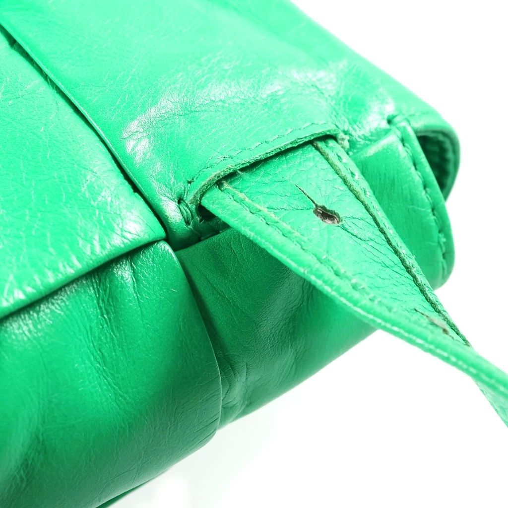Bottega Veneta Cassette Belt Bag Leather Green — view 7