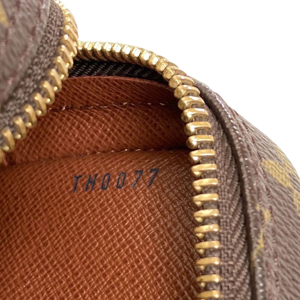 Louis Vuitton Amazon Shoulder Bag Monogram Canvas — view 7