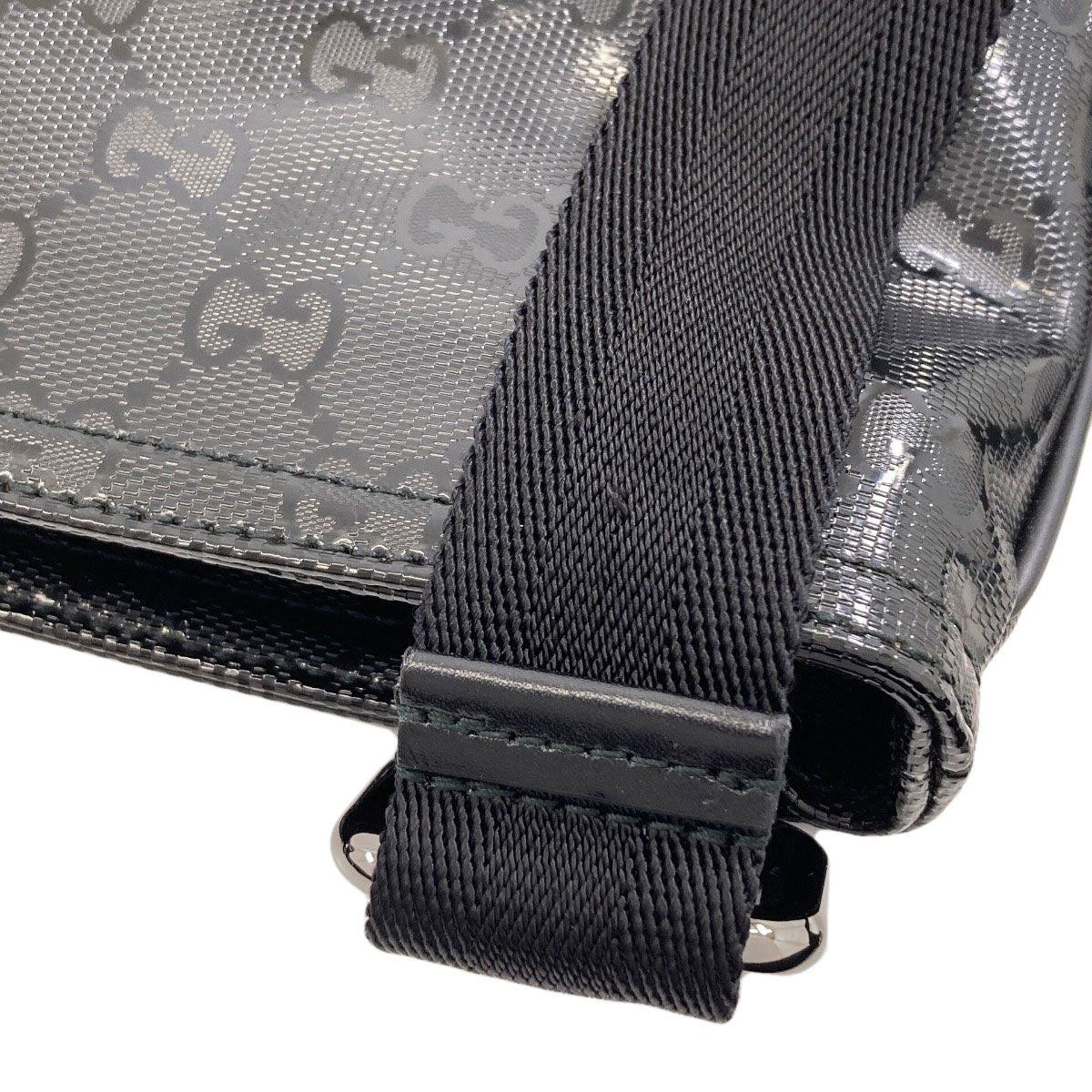 Gucci GG Supreme Shoulder Bag — view 8