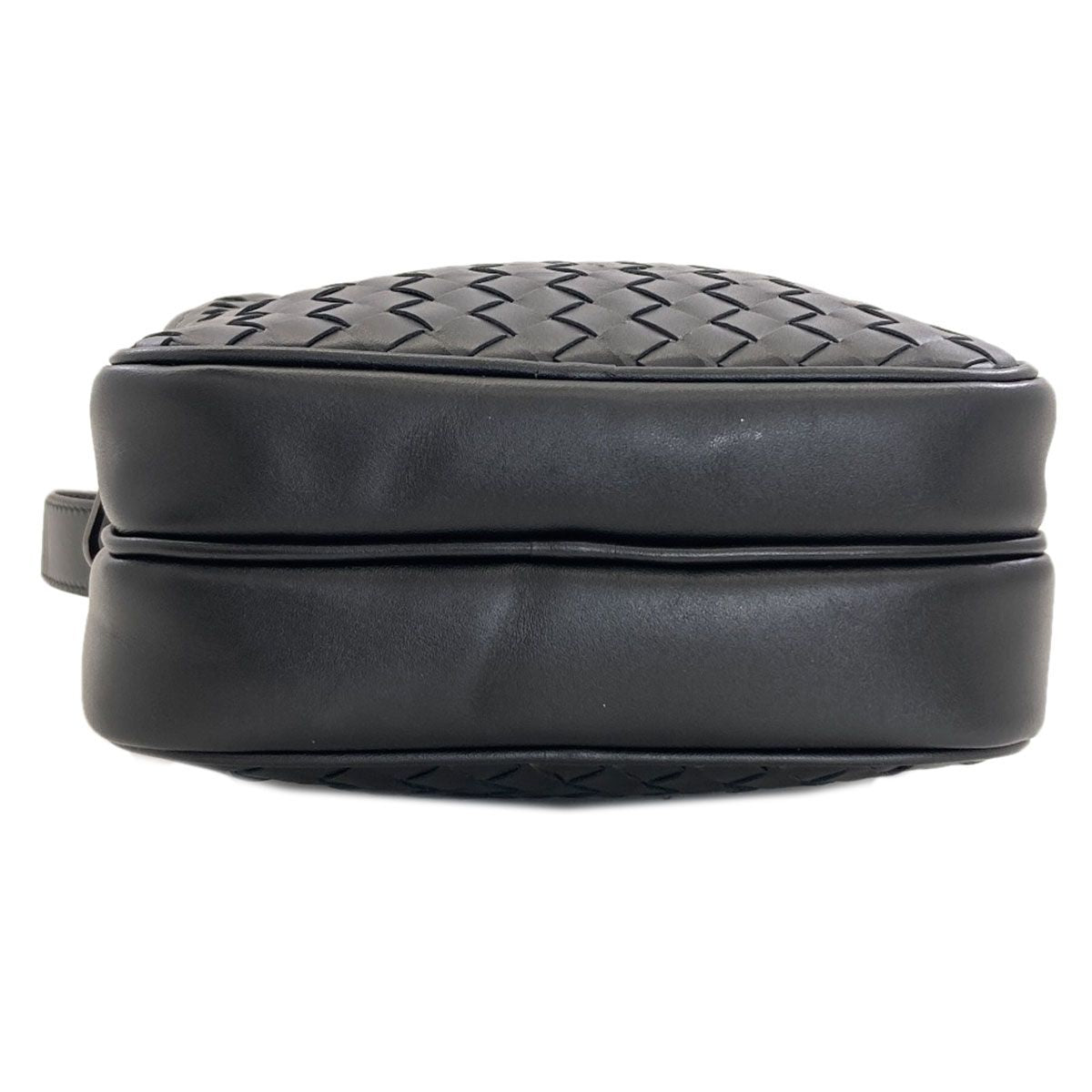 Bottega Veneta Intrecciato Shoulder Bag Calfskin — view 4