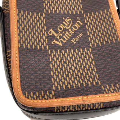 Louis Vuitton Amazon Messenger Collaboration Shoulder Bag Monogram Canvas — view 8