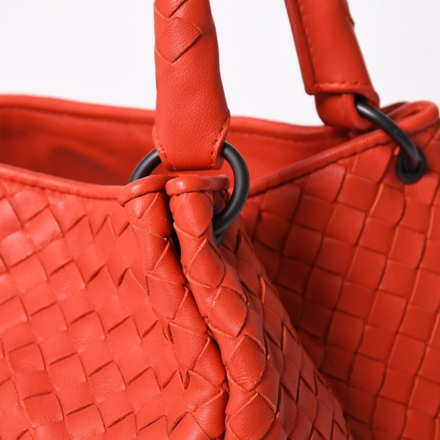Bottega Veneta Handbag Intrecciato Red Matt Black — view 6