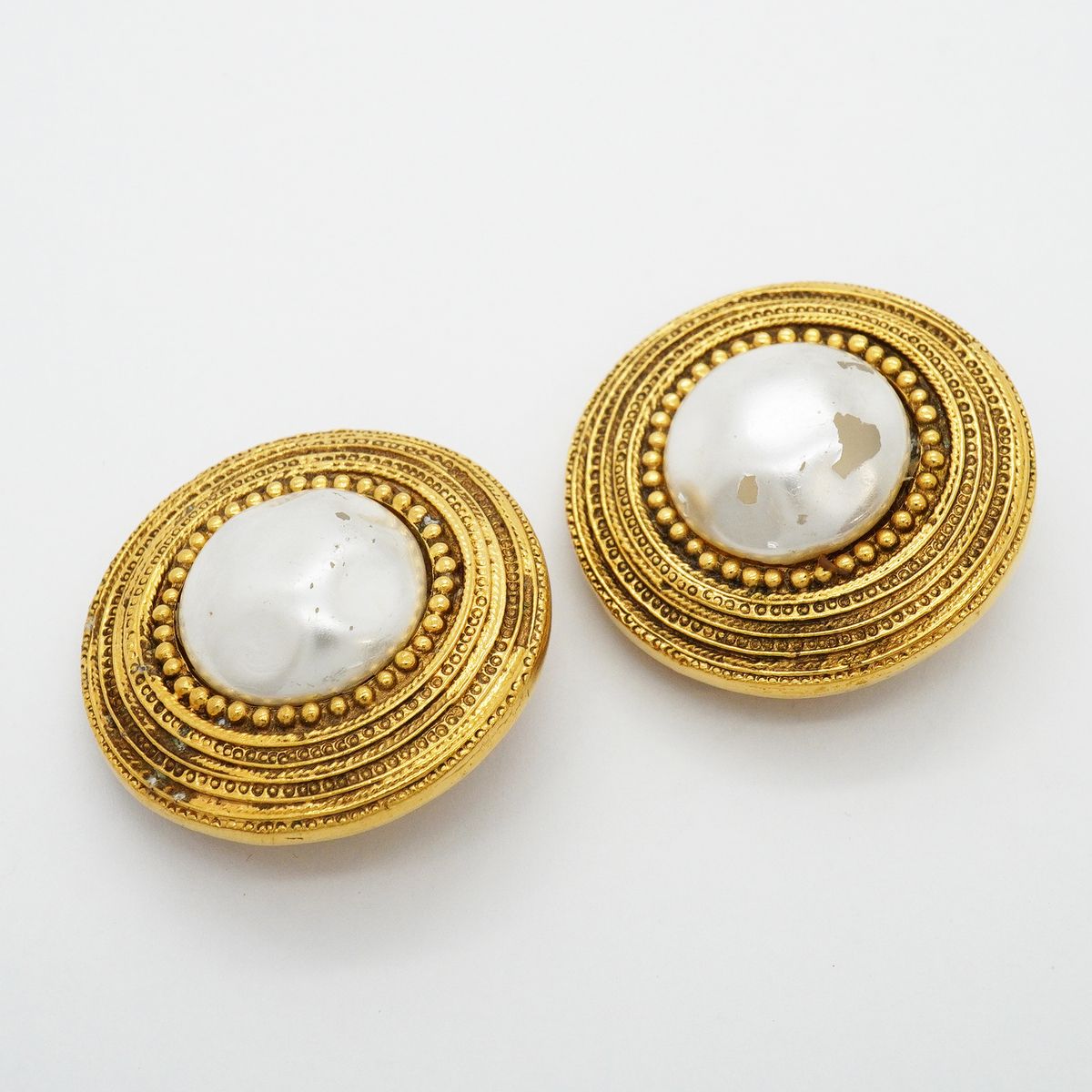 Chanel Earrings Vintage Round — view 2