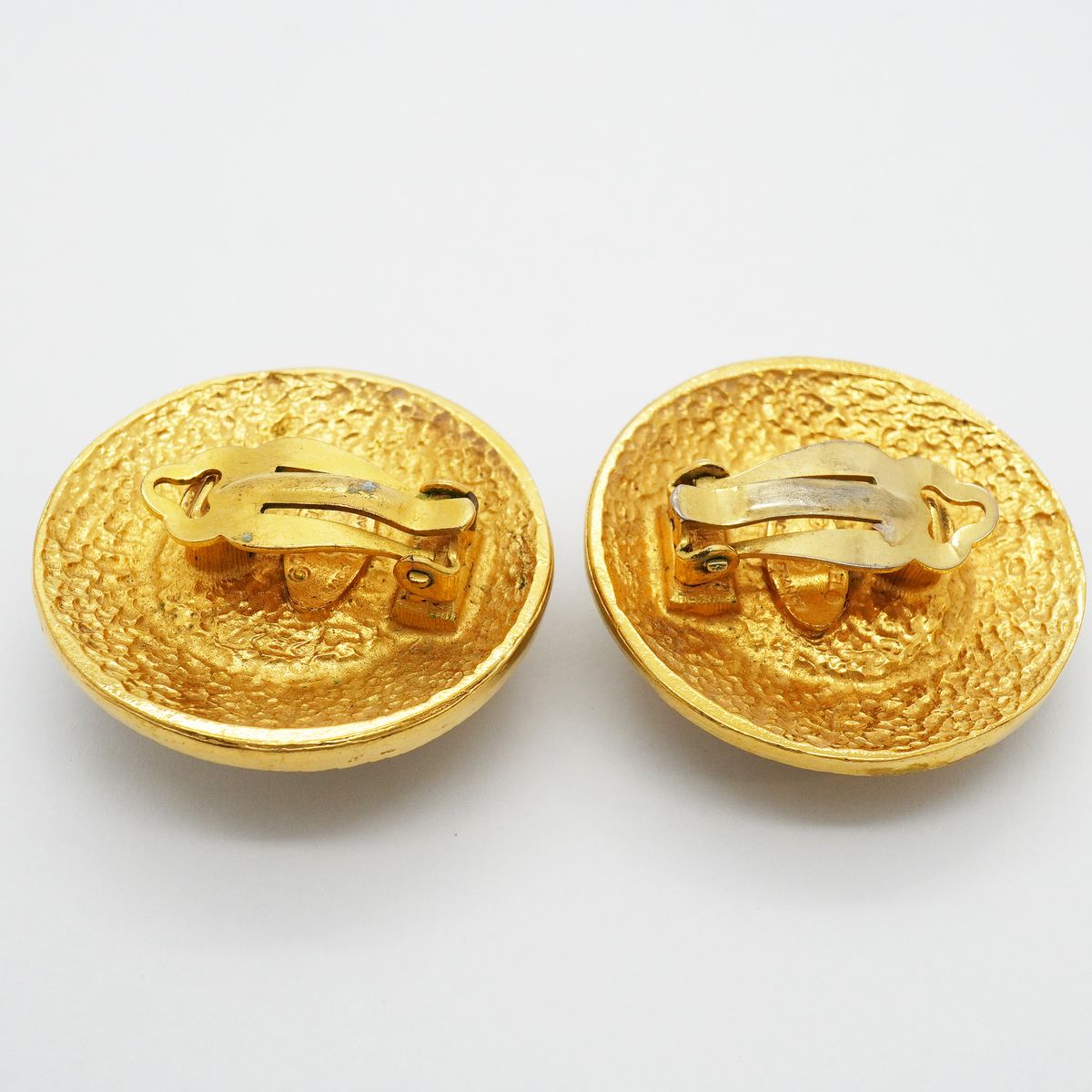 Chanel Earrings Vintage Round — view 7