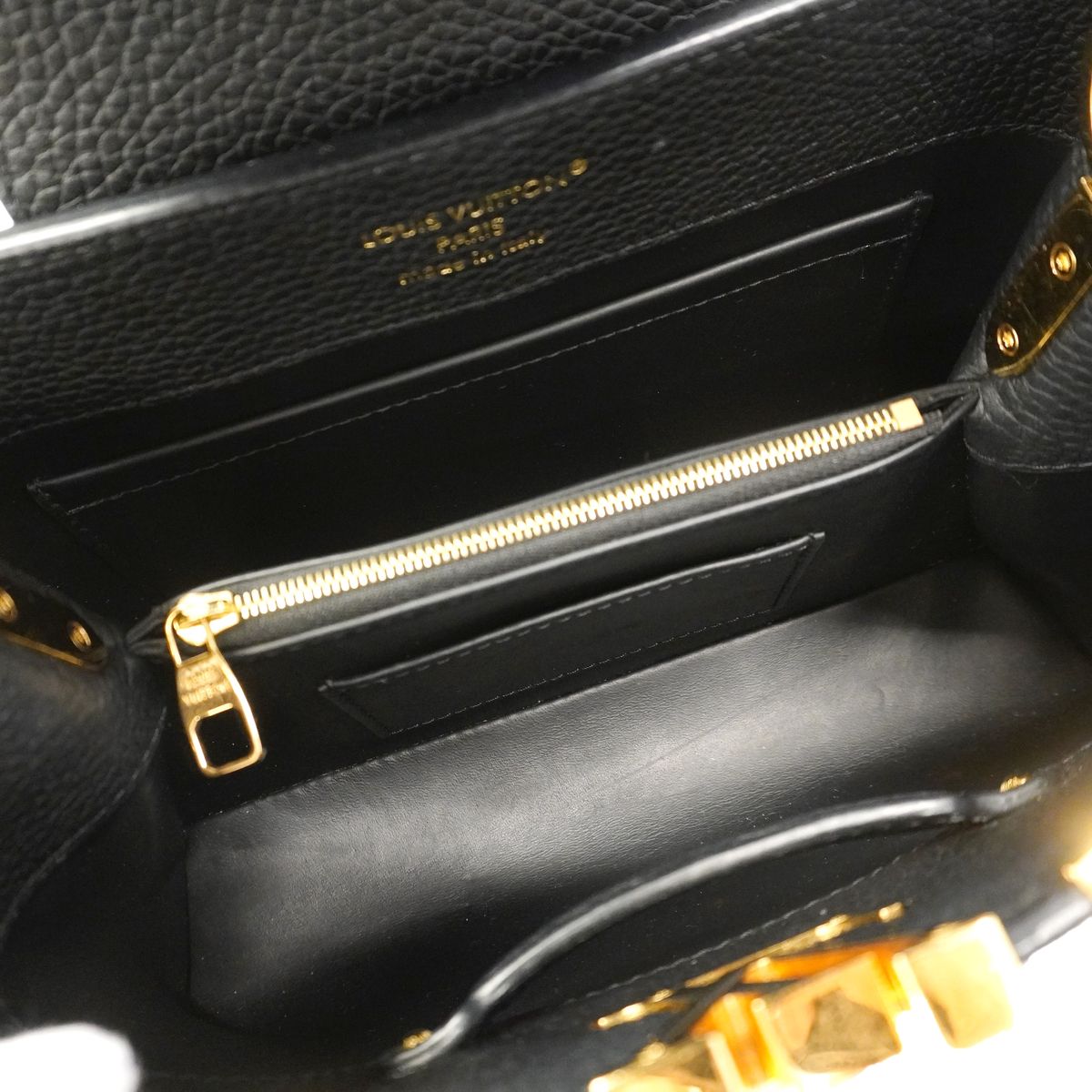 Louis Vuitton Handbag Capucines BB Black — view 4