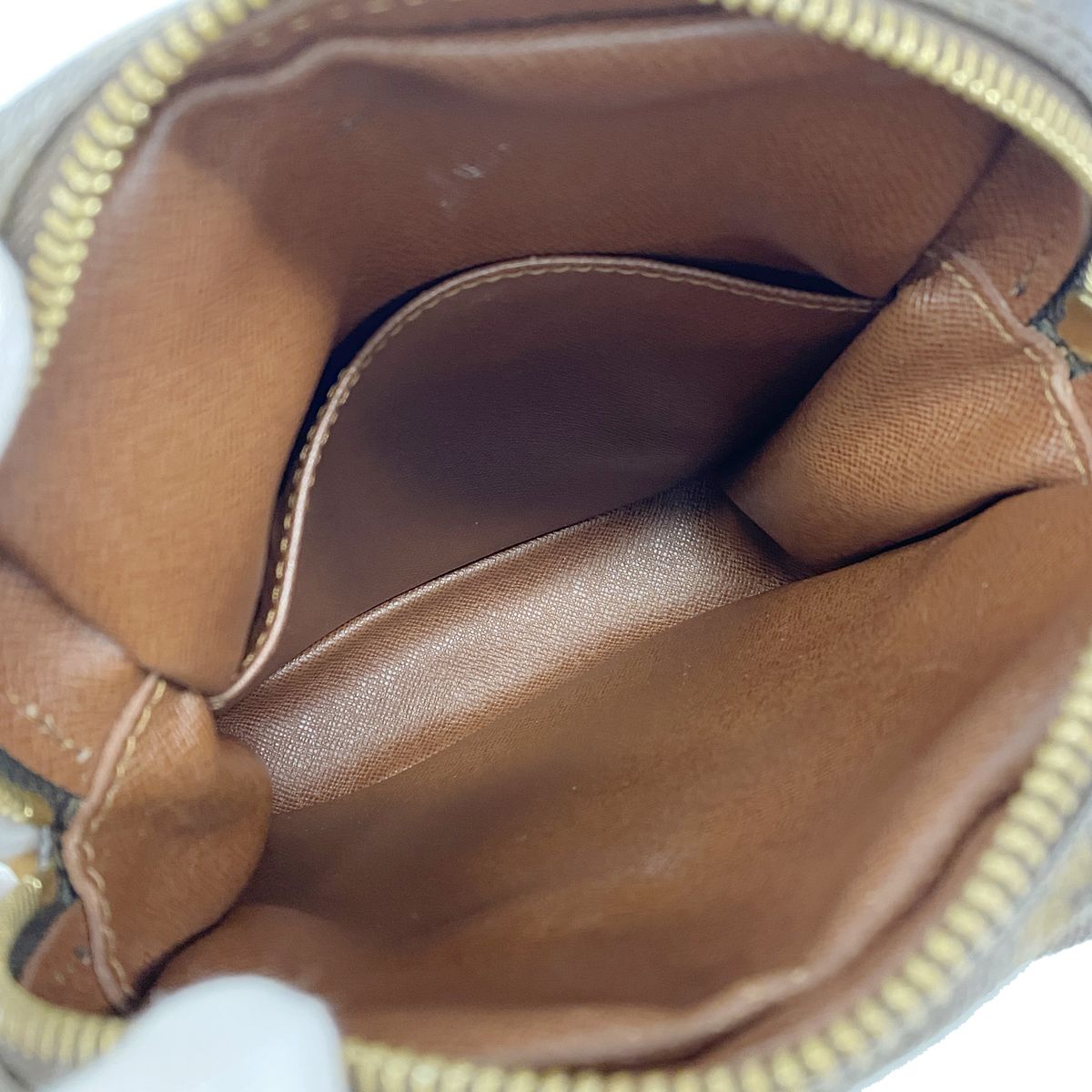 Louis Vuitton Shoulder Bag Monogram Amazon Brown — view 4