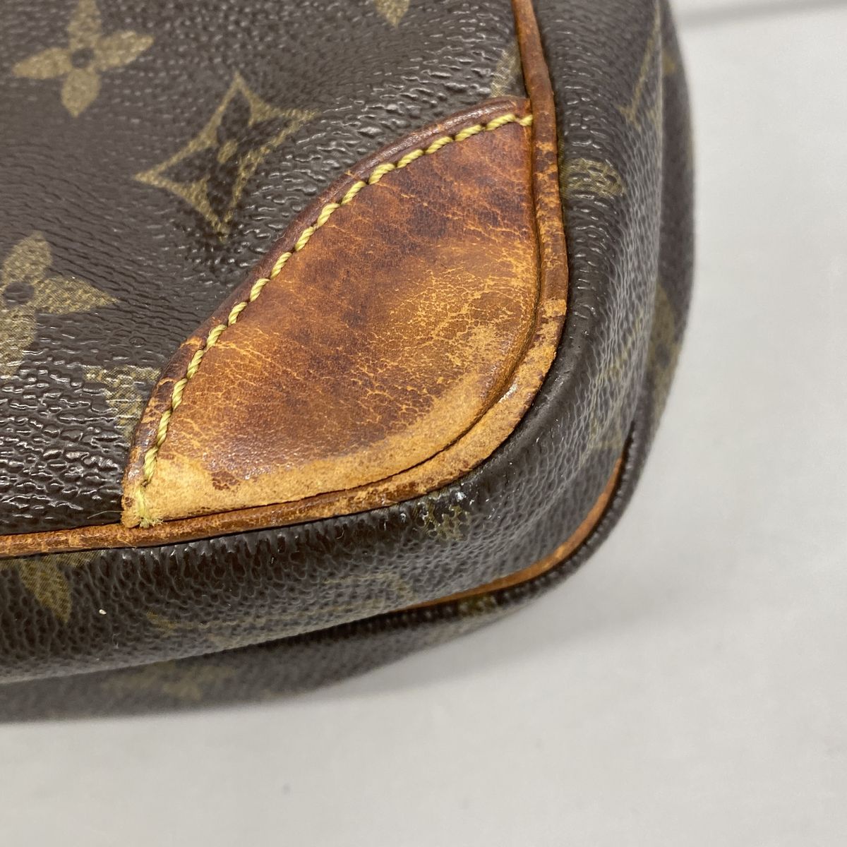 Louis Vuitton Shoulder Bag Monogram Amazon Brown — view 6