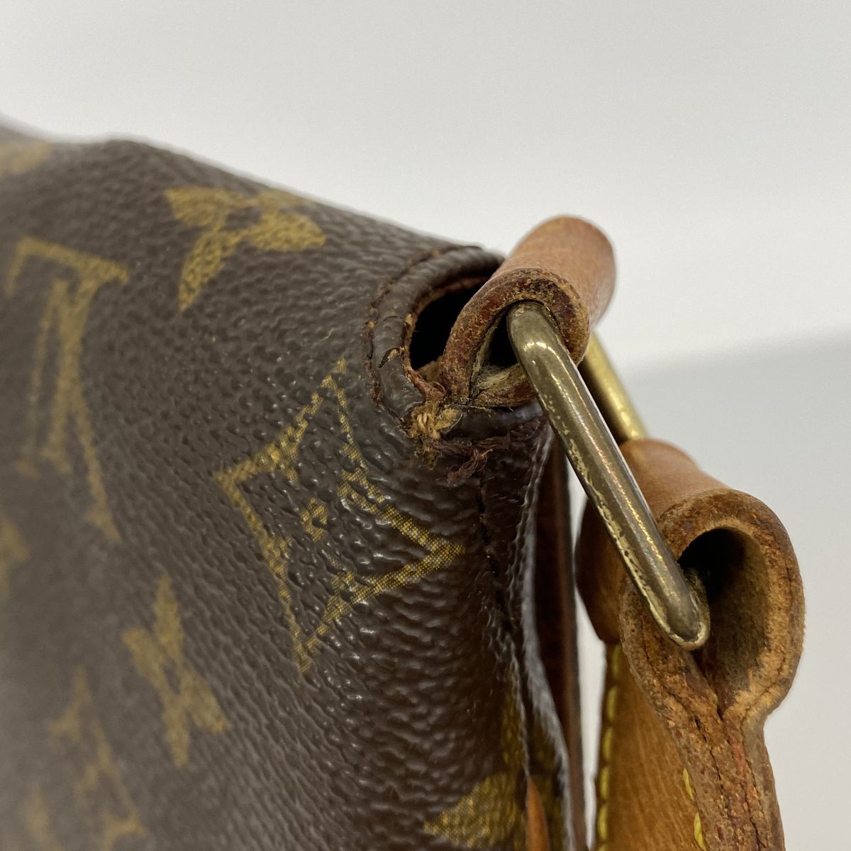 Louis Vuitton Shoulder Bag Monogram Musette Brown — view 6
