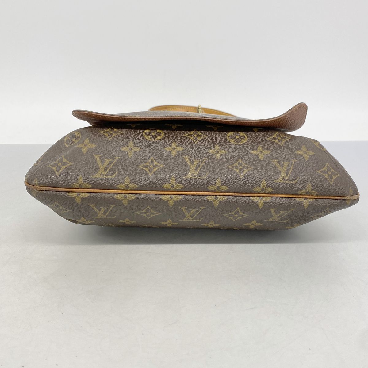 Louis Vuitton Shoulder Bag Monogram Musette Brown — view 3