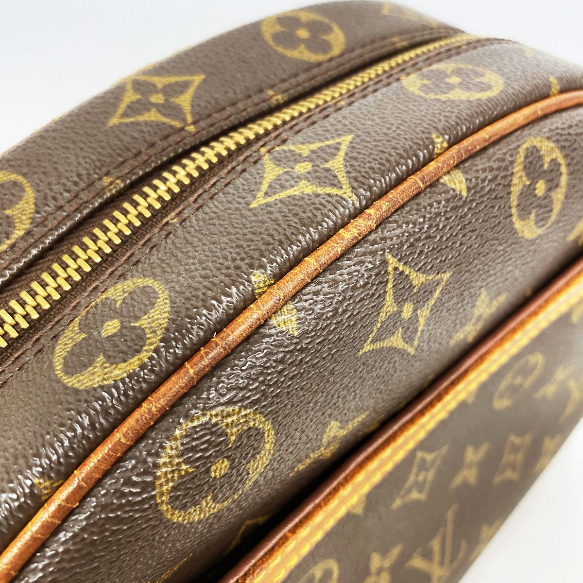 Louis Vuitton Shoulder Bag Monogram Blois Brown — view 8