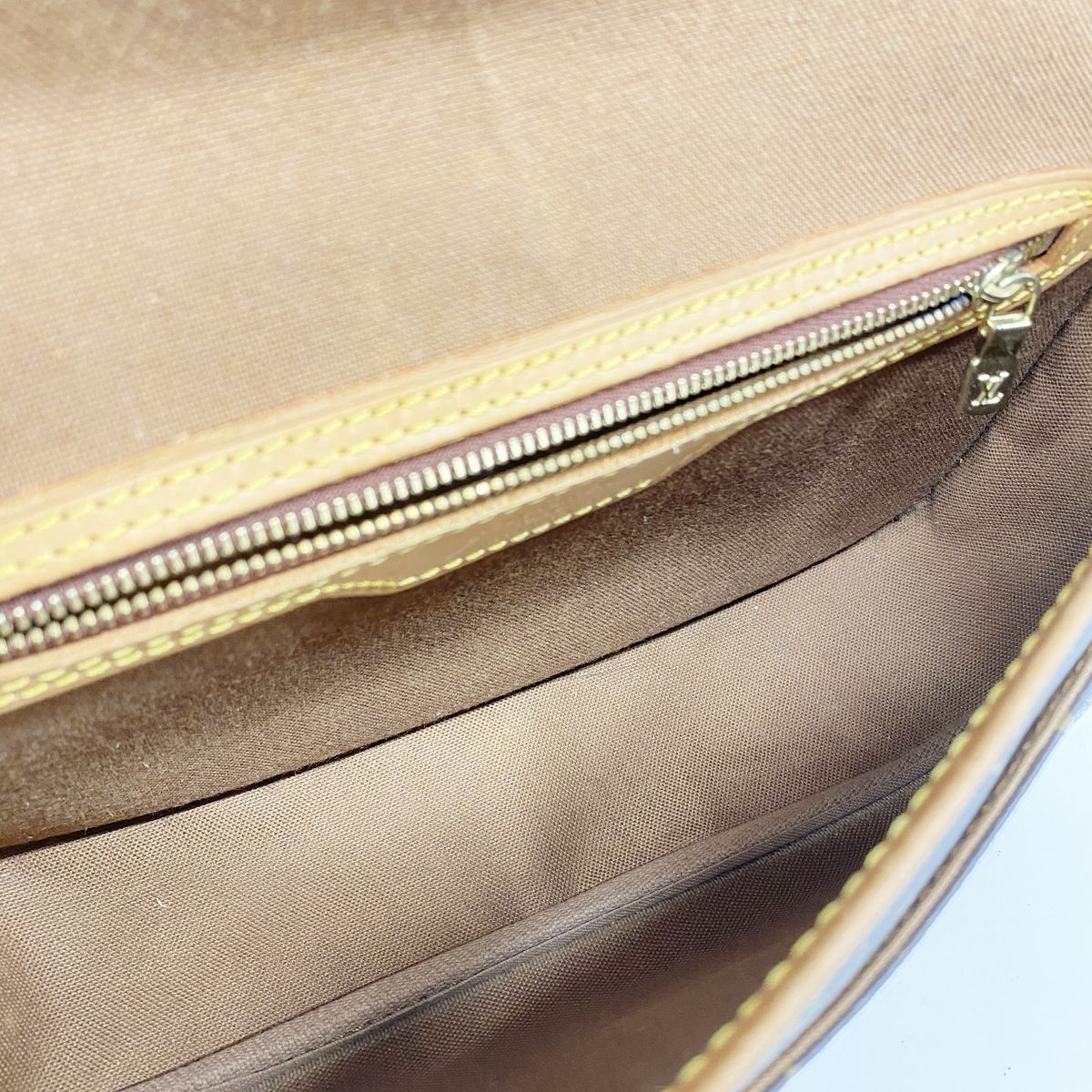 Louis Vuitton Shoulder Bag Monogram Gibessiere PM Brown — view 4