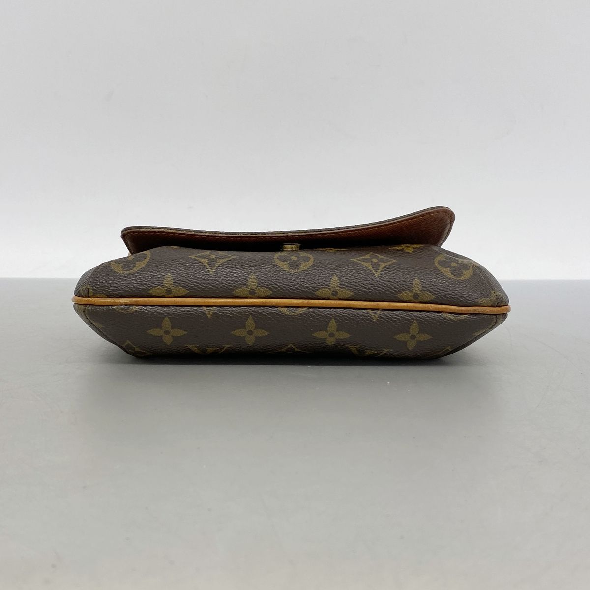 Louis Vuitton Shoulder Bag Monogram Musette Salsa Short Strap Brown — view 3