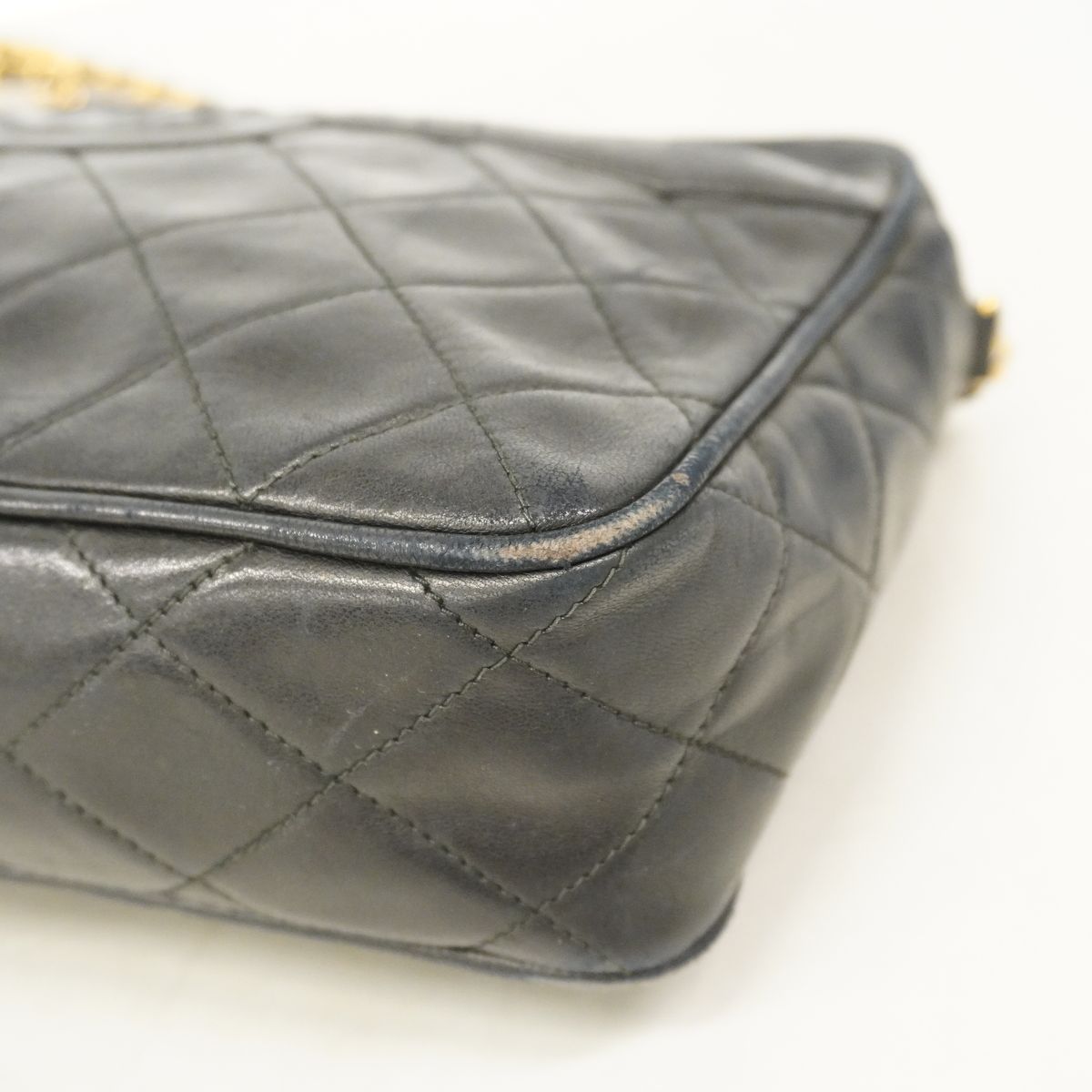 Chanel Shoulder Bag Quilted Lambskin Black Gold — view 6