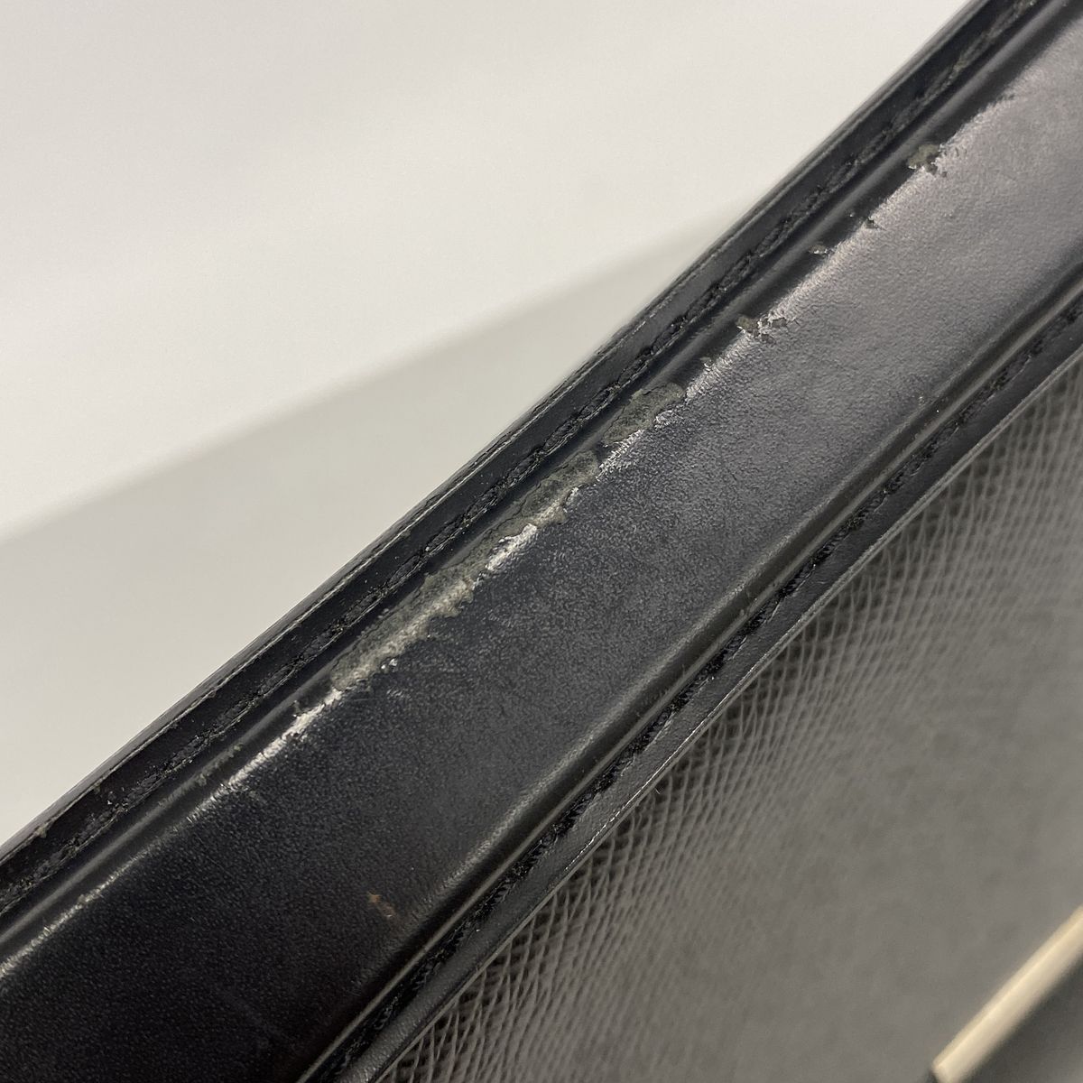 Louis Vuitton Business Bag Taiga Porto Documenta Angara Ardoise — view 6