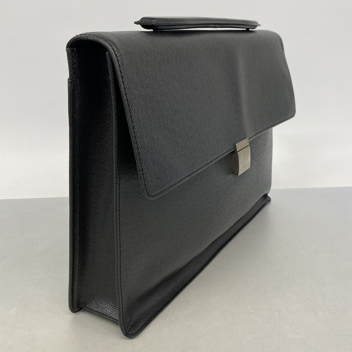 Louis Vuitton Business Bag Taiga Porto Documenta Angara Ardoise — view 2