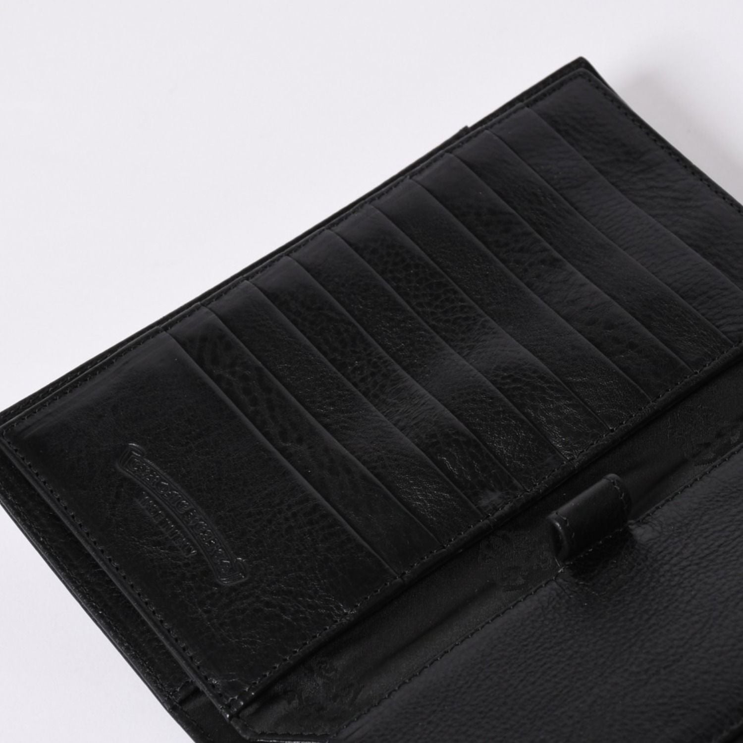 Chrome Hearts Wave Btn Novelty Blanc Wallet Cross Button Black — view 8