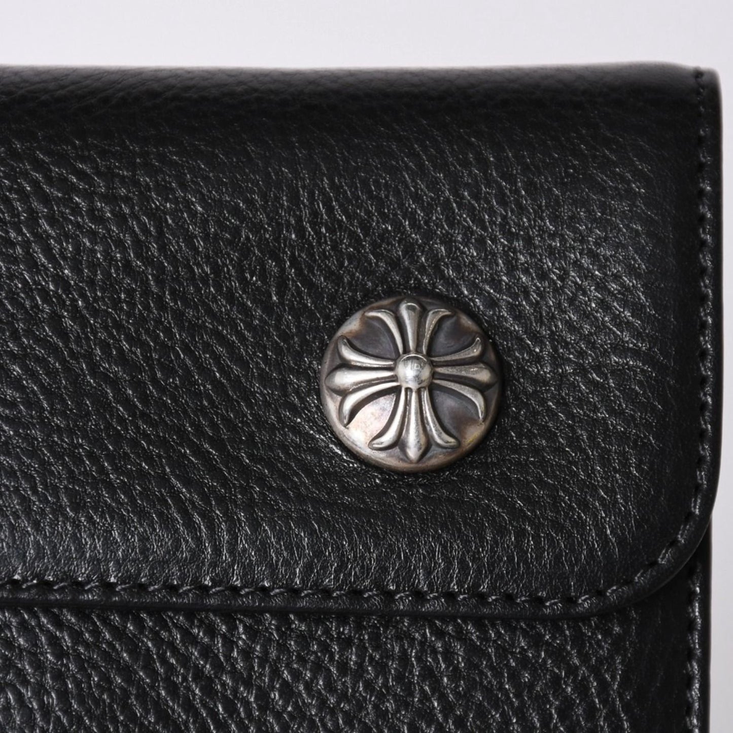 Chrome Hearts Wave Btn Novelty Blanc Wallet Cross Button Black — view 5