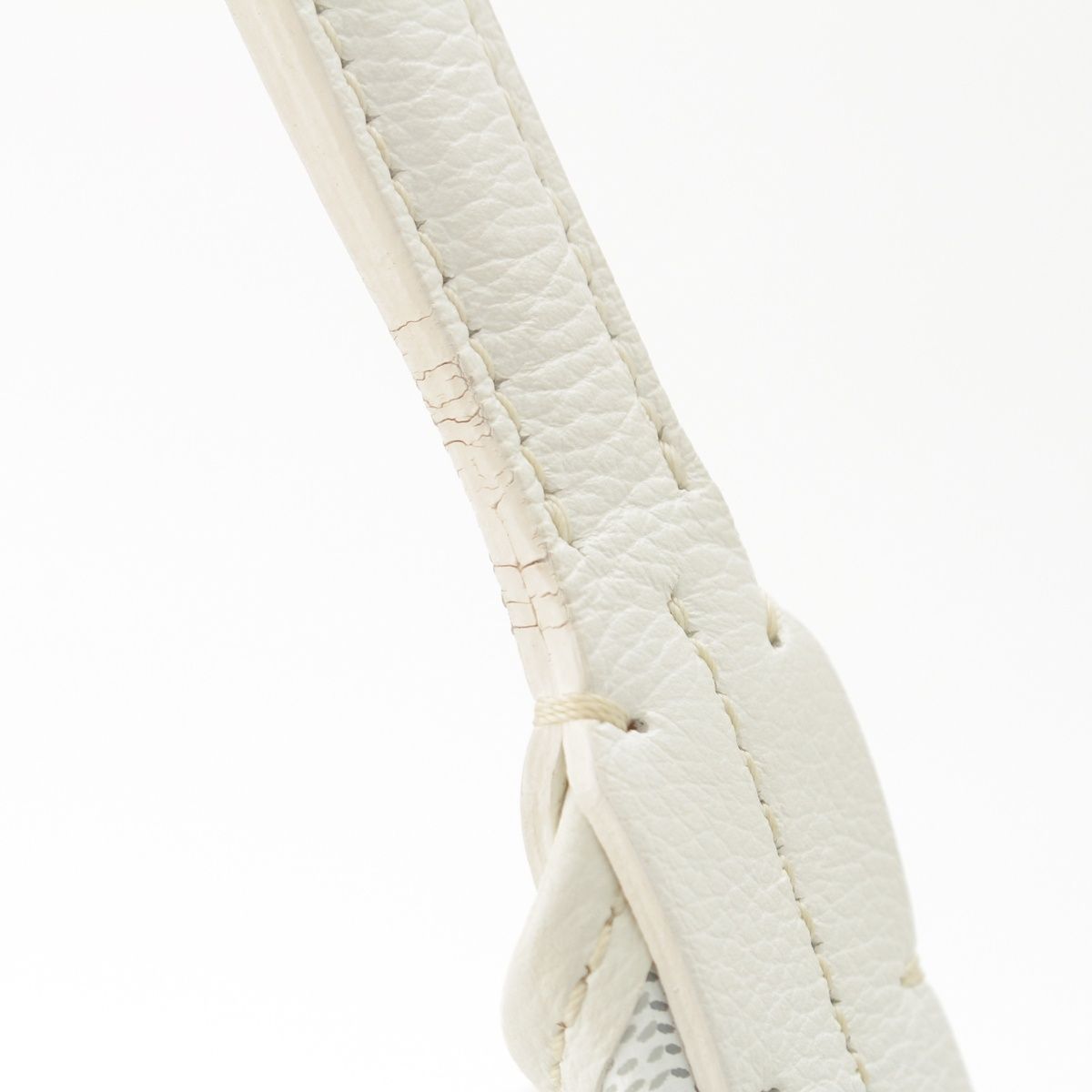 Goyard Boheme Shoulder Bag White — view 8