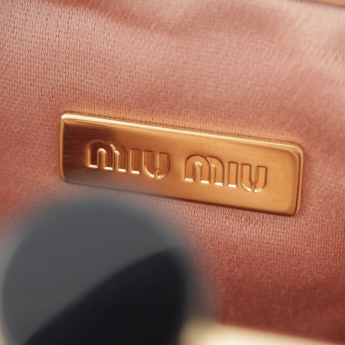 Miu Miu Leather Matelasse Kiss Lock Chain Shoulder Bag Miu Bell Black — view 8