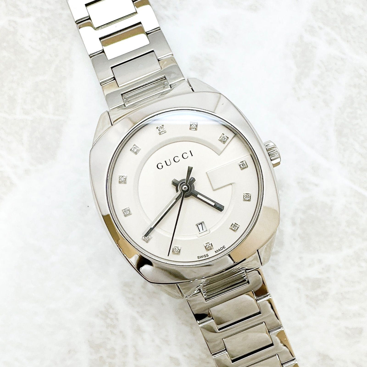 Gucci 142.5 Watch Diamond Quartz Stainless Steel 17 — view 2