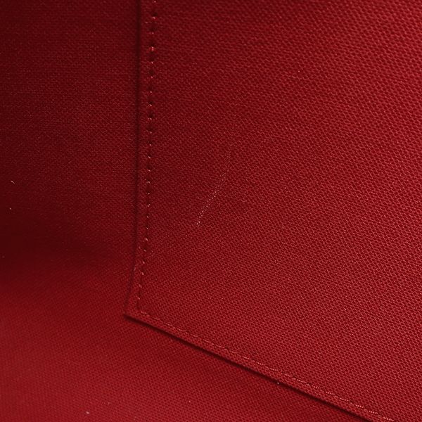 Louis Vuitton Tote On The Go MM Monogram Canvas Reverse Gold Handbag — view 7