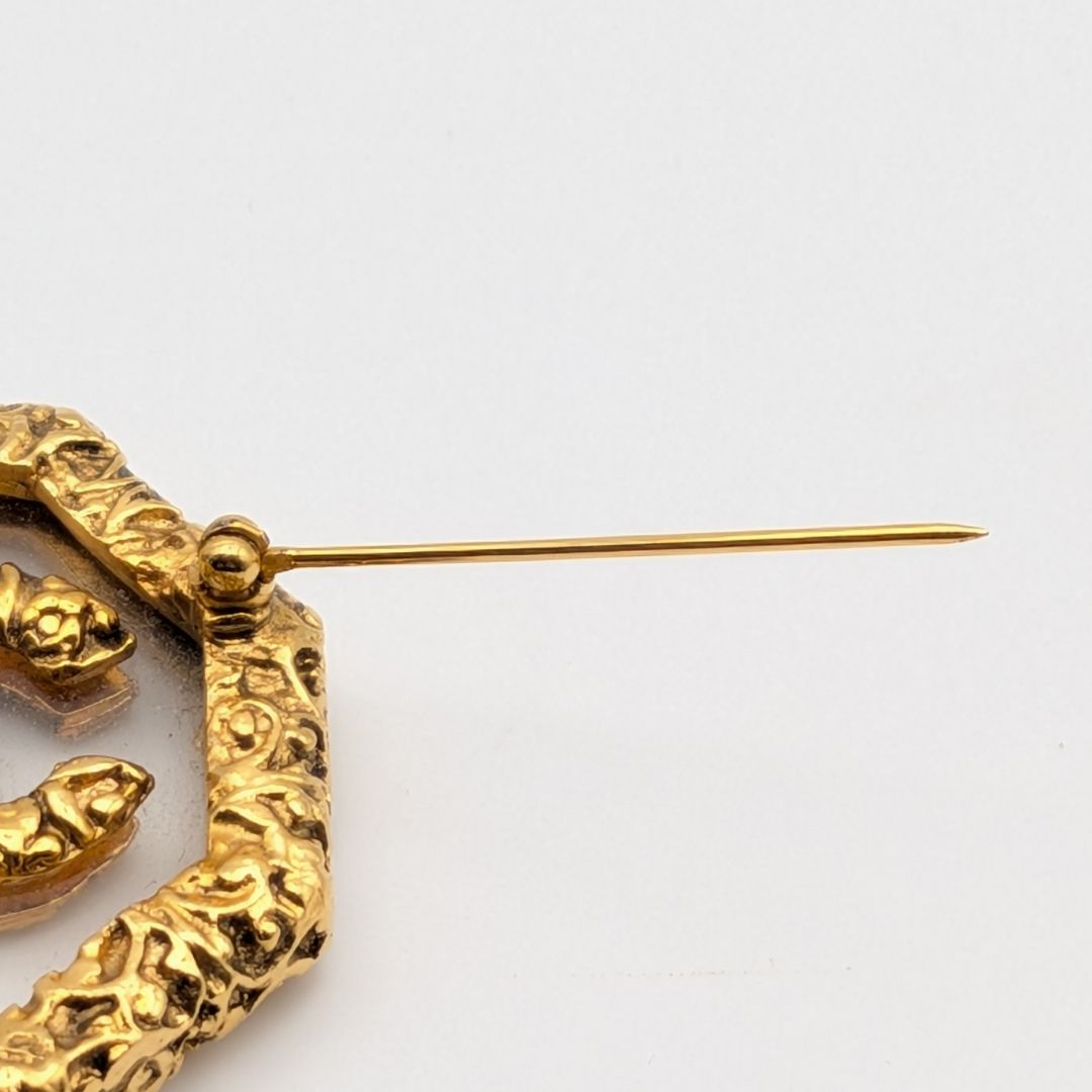 Chanel Brooch CC Logo Lava Gold Clear Vintage — view 6