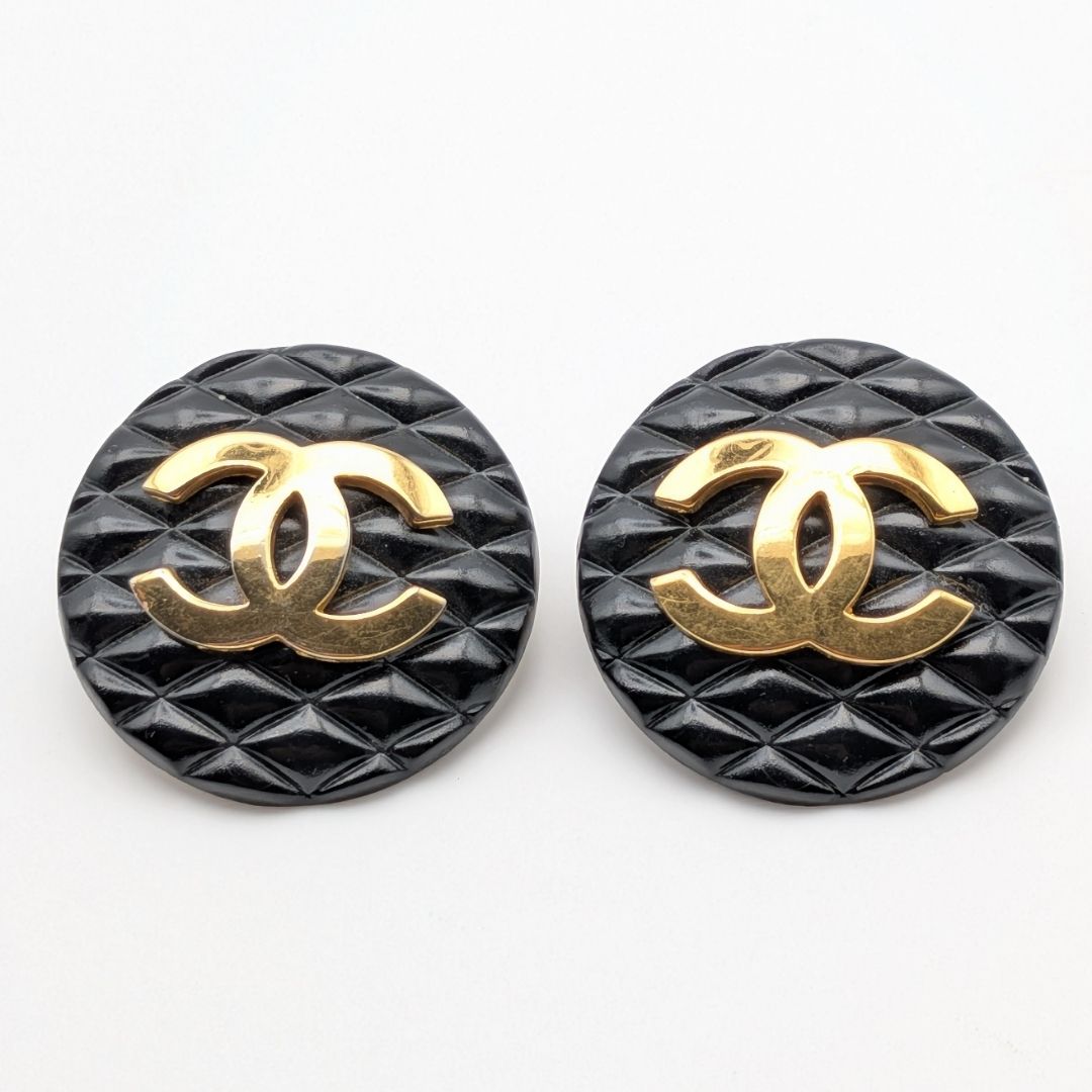 Chanel Earrings CC Logo Quilted Gold Black Round First Era Vintage
