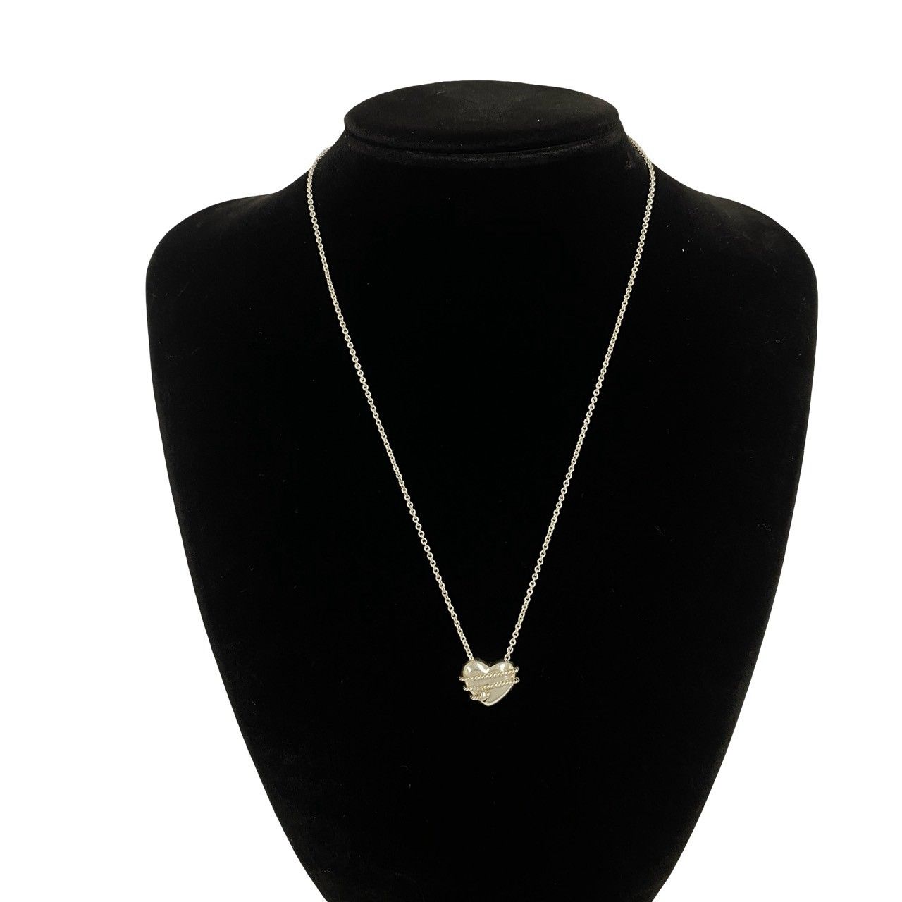 Tiffany & Co Vintage Heart Arrow Necklace 925 Sterling Silver — view 2