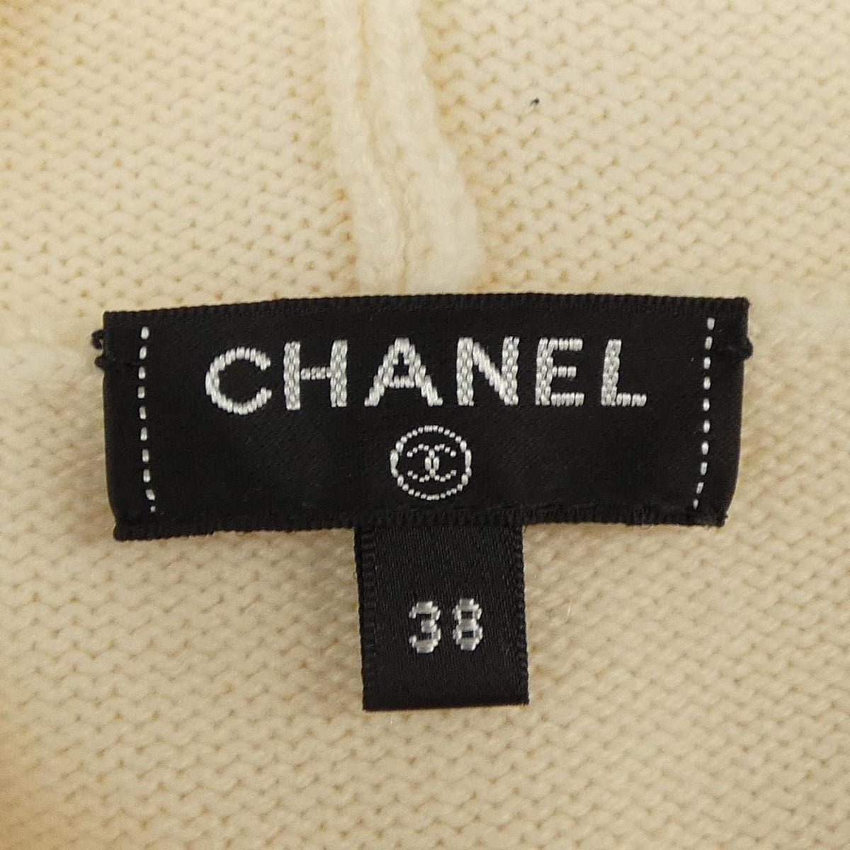 Chanel la Hoodie Beige — view 5