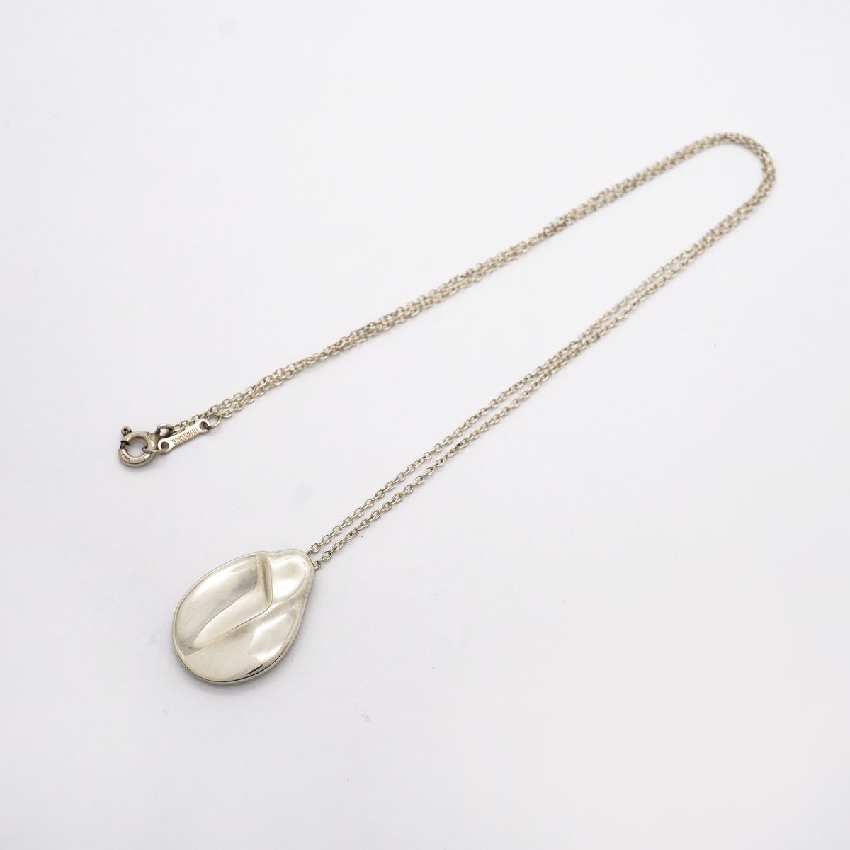 Tiffany & Co Necklace Madonna 925 Sterling Silver — view 3