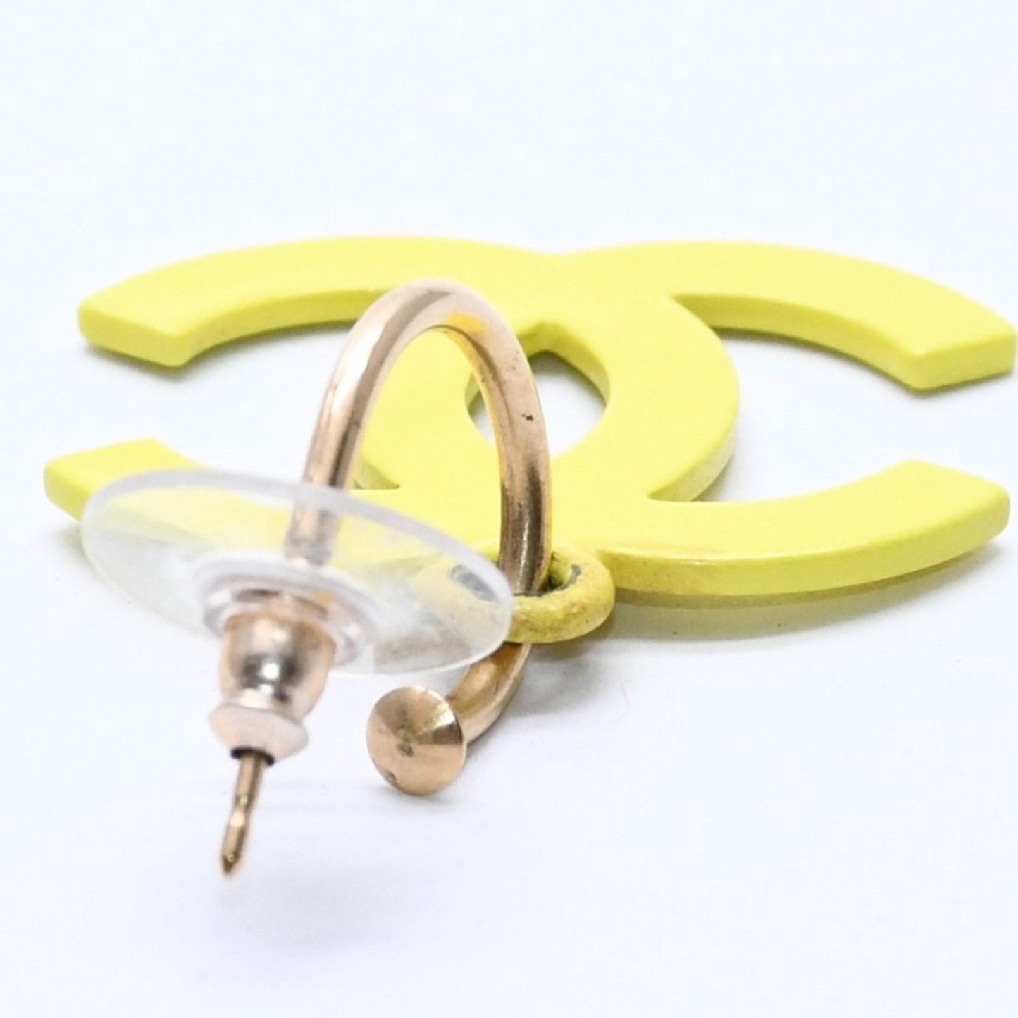 Chanel CC Logo Hoop Earrings 03 Metal Gold Plated Yellow — view 5