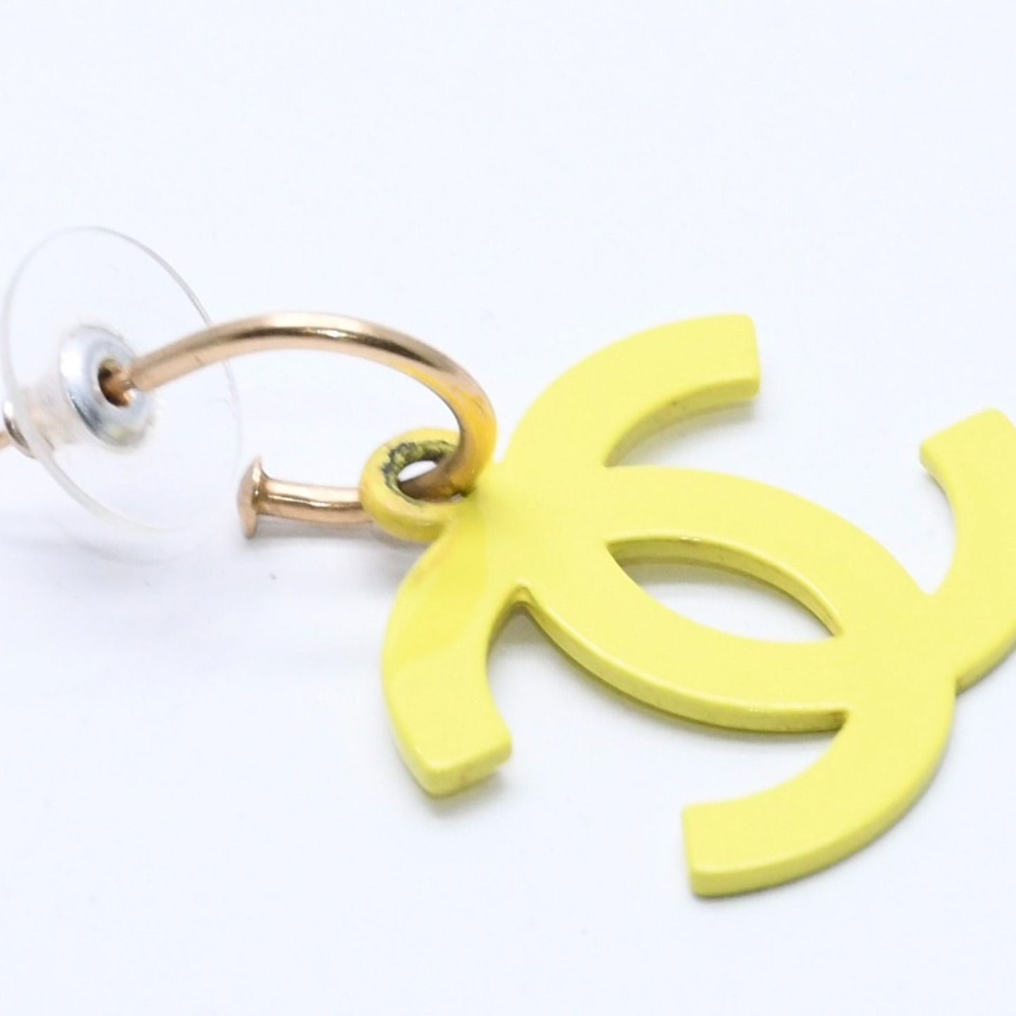 Chanel CC Logo Hoop Earrings 03 Metal Gold Plated Yellow — view 4