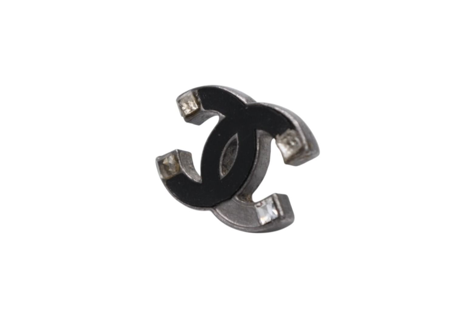 Chanel CC Logo Earrings 05 Metal Enamel Rhinestone Silver — view 2