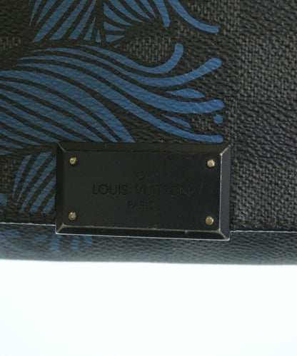 Louis Vuitton Damier Graphite District PM Shoulder Bag — view 6